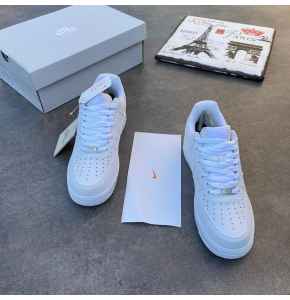 Nike Female Shoe