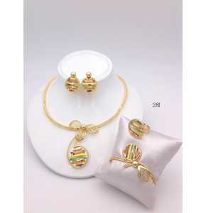 Viennoise gold designed necklace and earrings - 3276