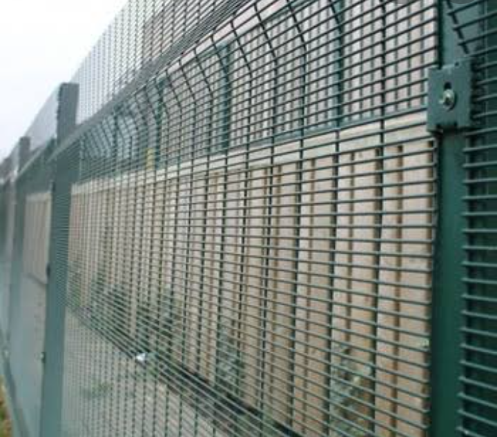 Clearly Invisible wall, anti-climb fence , high security. 1 set, 8 feet high, 10 feet wide B, by 1/2  hole, 4mm thickness a sheet and a pole with accessories