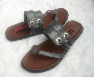 Toss lockup slippers